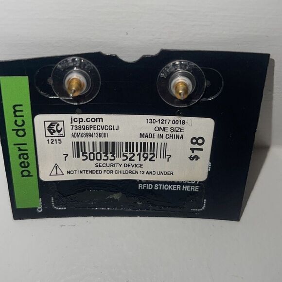 JCPenny Fashion Earrings Tear Drop Pearl Diamond Gold Medal NWT - Picture 3 of 4